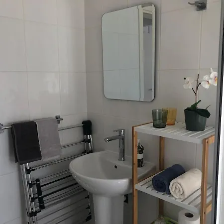 Flat In Kyrenia, Cyprus アパート *