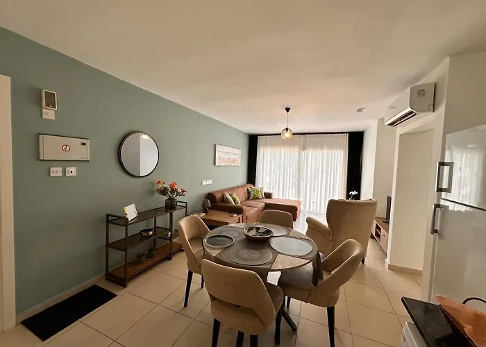 Flat In Kyrenia, Cyprus アパート *